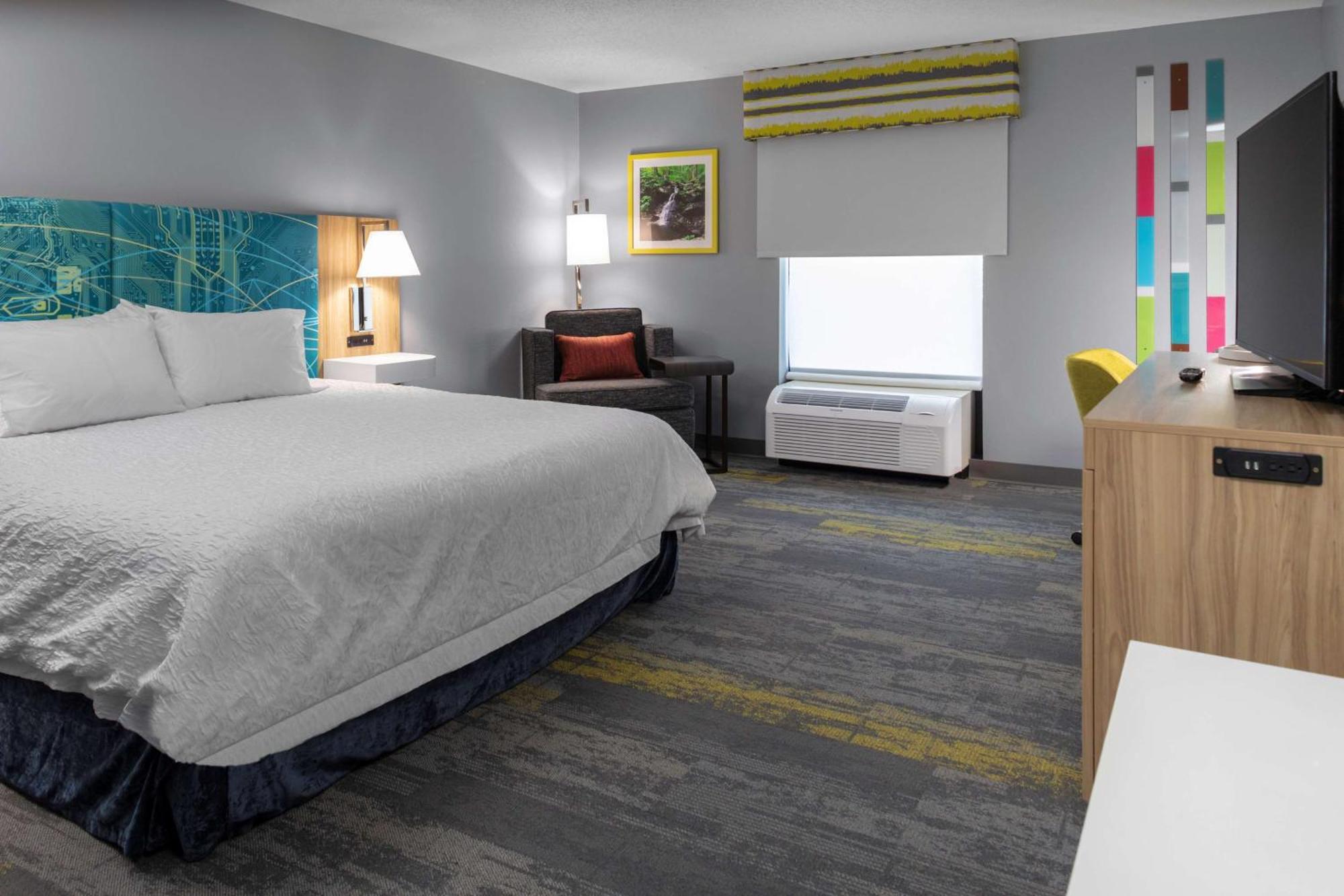 Hampton Inn Gretna - Smith Mountain Lake Экстерьер фото