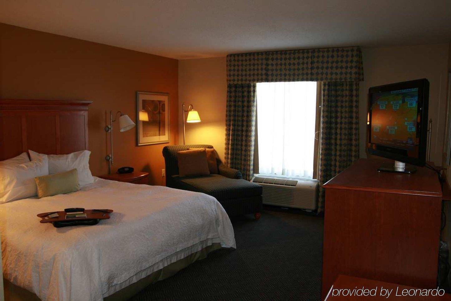 Hampton Inn Gretna - Smith Mountain Lake Номер фото