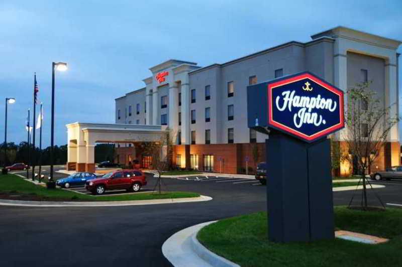 Hampton Inn Gretna - Smith Mountain Lake Экстерьер фото